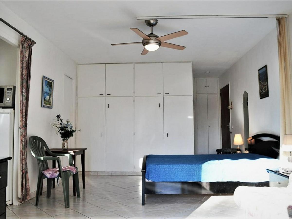 Studio Climatise Au Lavandou Avec Terrasse, Parking Et Environnement Calme - 3 Couchages - Fr-1-251-167 르 라방두 외부 사진